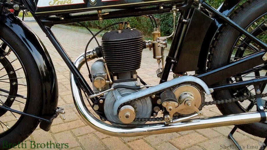 Frera-1927-500cc-BRB-03.jpg