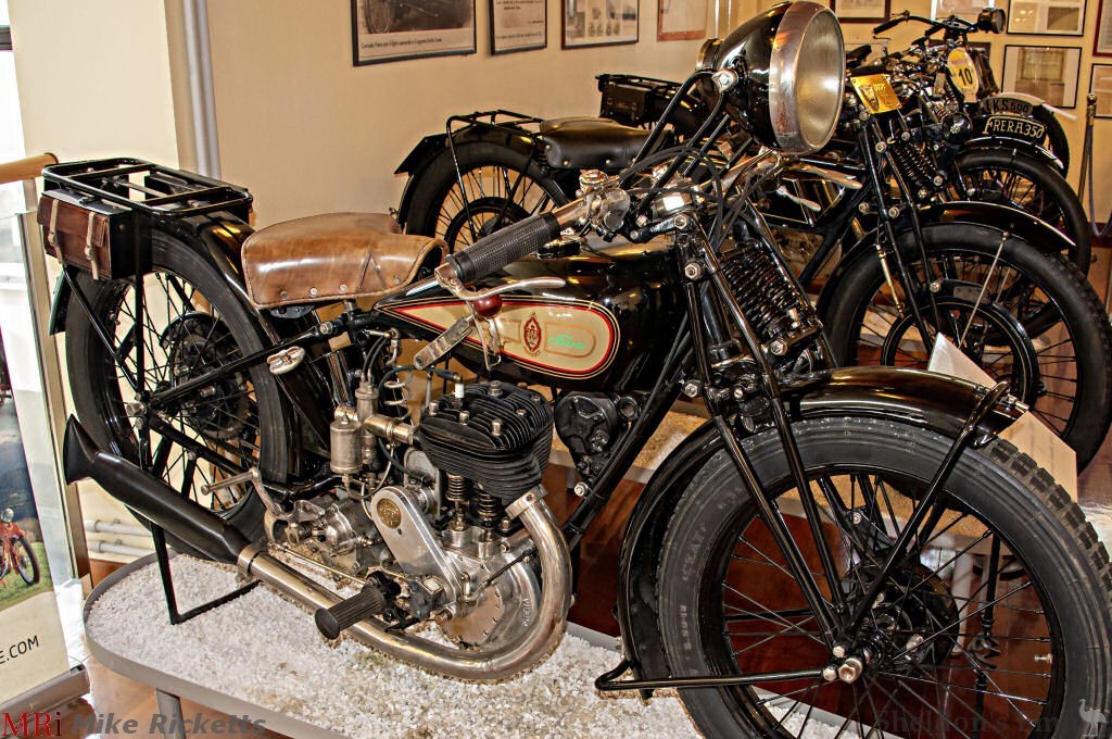 Frera-1928-500cc-Turismo-MFr-MRi-02.jpg