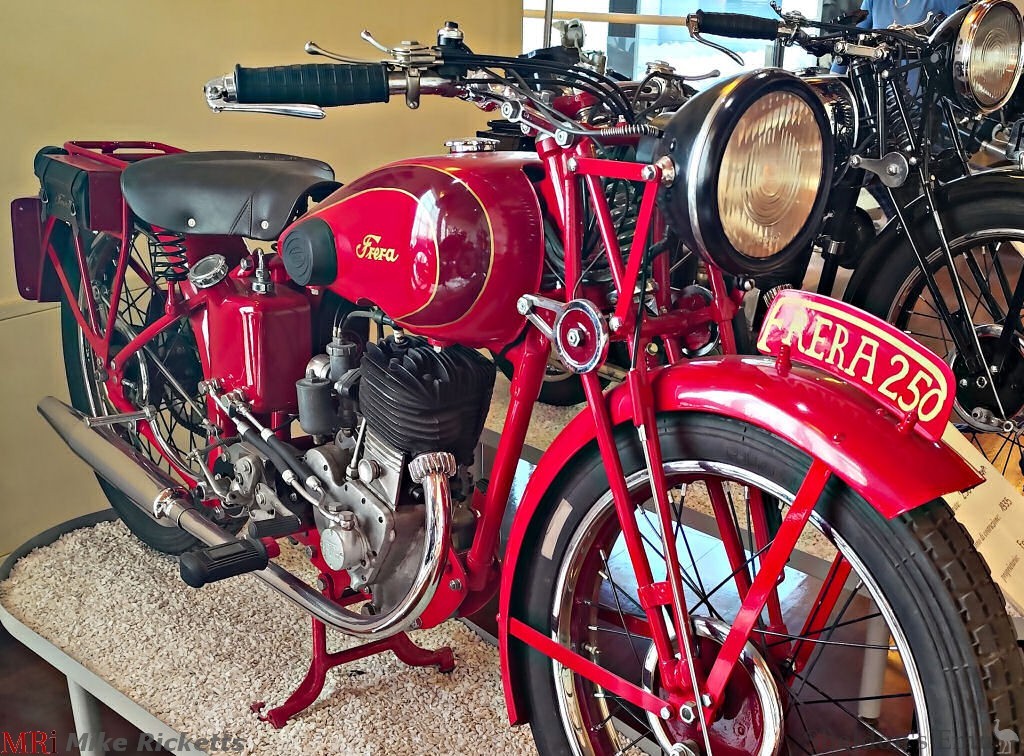 Frera-1935-250cc-TL-4T-MFr-MRi.jpg