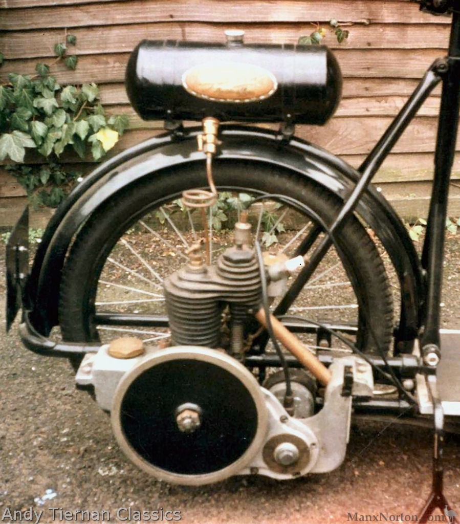Dyson-1921-Motorette-03.jpg
