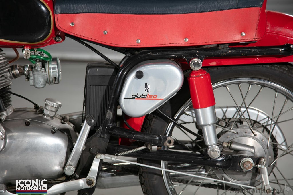 Gilera-1960-98cc-Giubileo-IMA-03.jpg