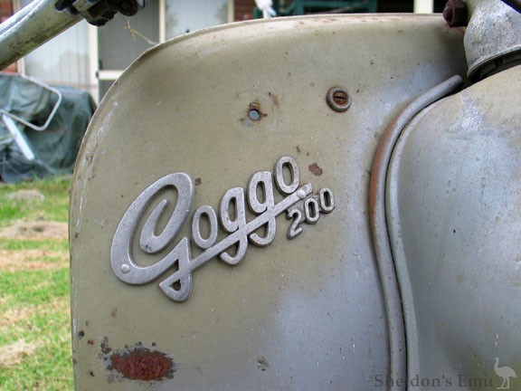 Goggo-1956-200cc-Scooter-3.jpg