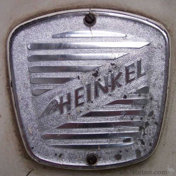 Heinkel-Roller-badge.jpg