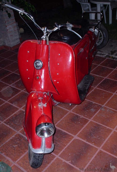 HMW-Scooter-1957-3.jpg
