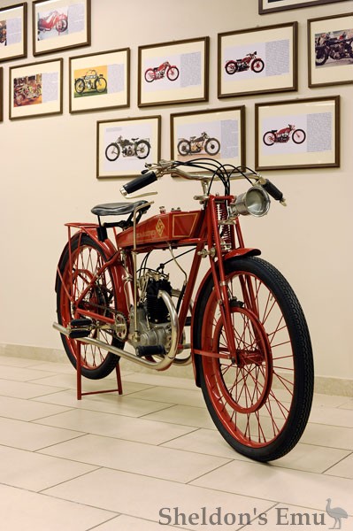 Patriarca-Guizzardi-1926-125cc-OHV-SpC.jpg