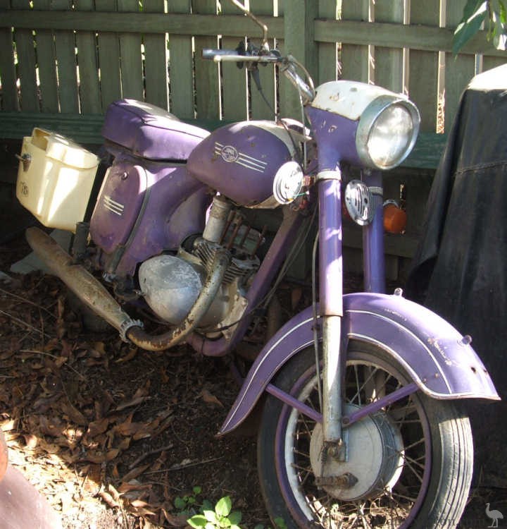 Jawa-1958-purple.jpg