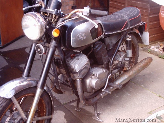 Jawa-1977-634-c.jpg