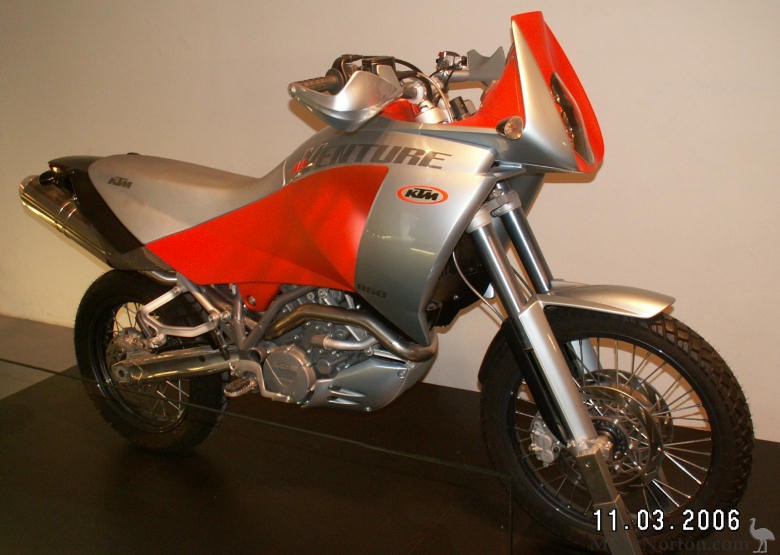 KTM-LC8-Prototyp.jpg