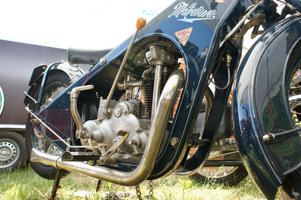 La-Mondiale-1928-350cc-Grand-Sport-CJa-01.jpg