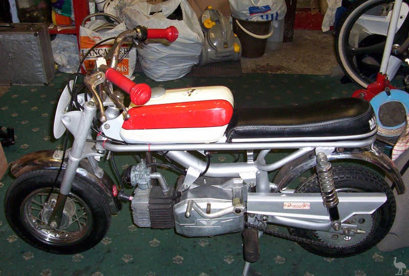 Malanca-Minibike-red-white.jpg