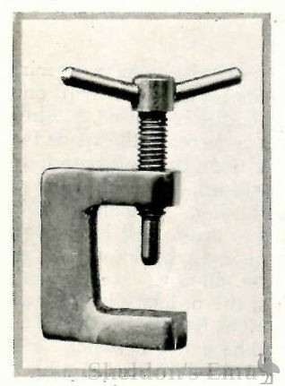 Collier-1903-Belt-Punch-TMC-P804.jpg