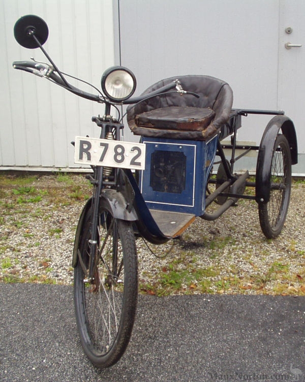Monet-Goyon-1923c-Tricycle.jpg