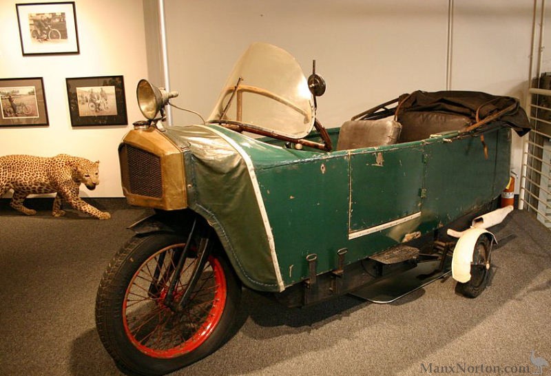 Monotrace-Cabriole-1925.jpg