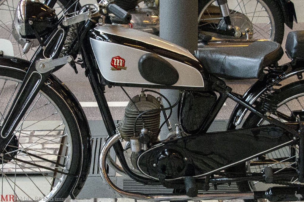 Montesa-1945-A45-Elastica-TSM-MSi.jpg