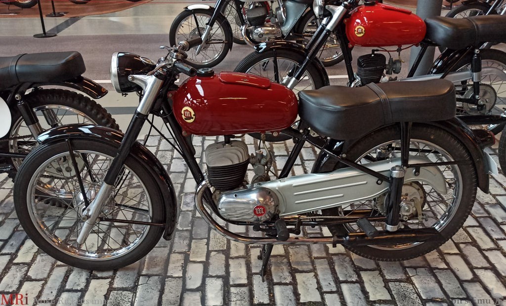 Montesa-1961-Comando-150-TSM-MSi.jpg