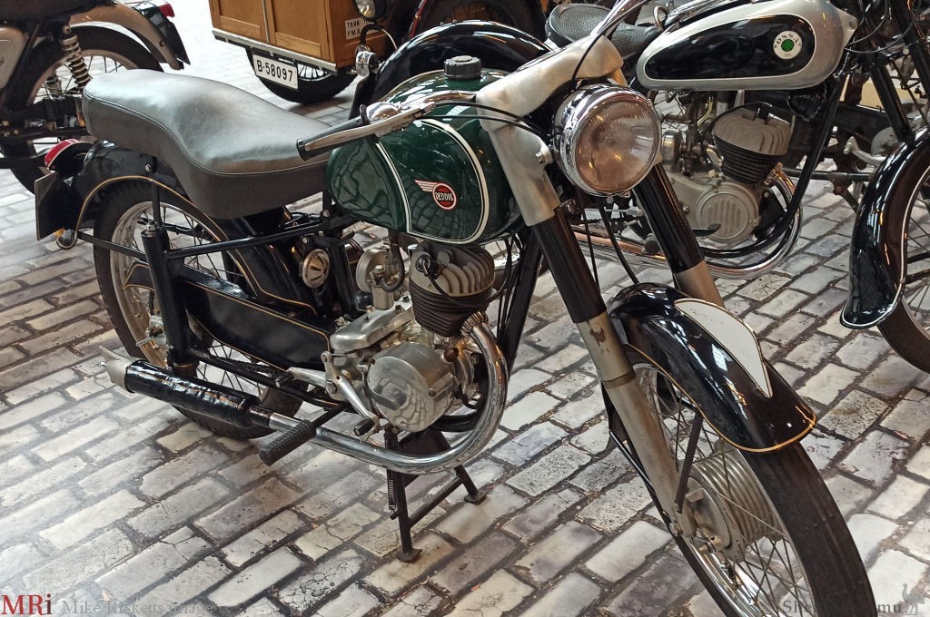 Reddis-1954-M-62-125cc-TSM-MSi-02.jpg