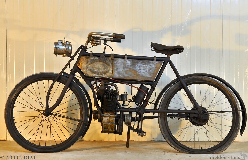 Moto-Cardan-1904c-Ader-V-Twin-Acl-02.jpg