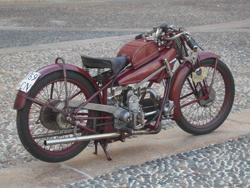 Moto-Guzzi-1920s-6a-RPW.jpg