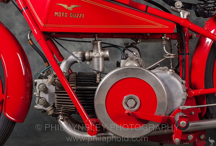 Moto-Guzzi-1924-C4V-PA-01.jpg