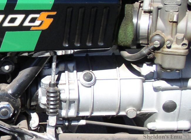 Moto-Guzzi-1000S-RHS-Rear.jpg
