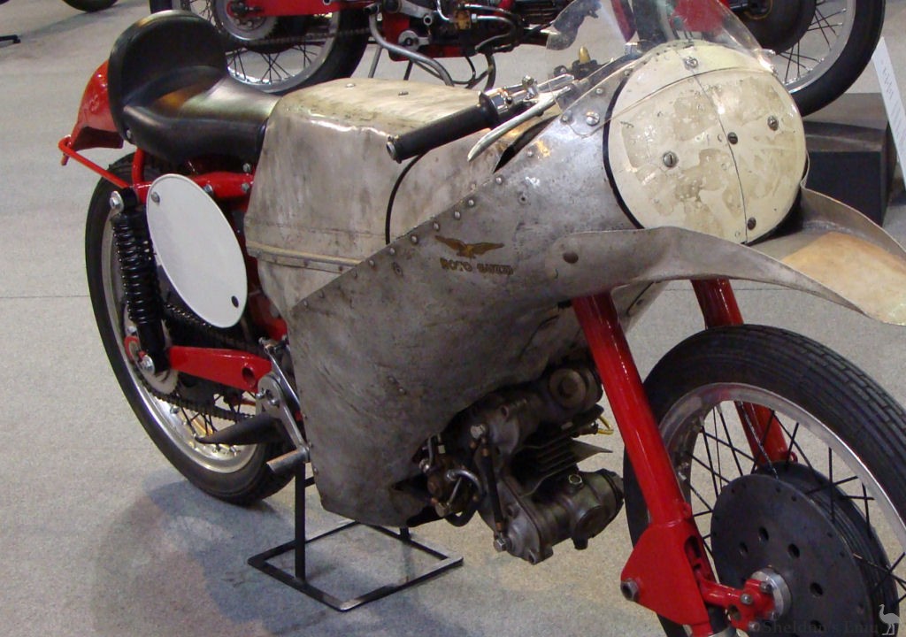 Moto-Guzzi-1953-250-Bialbero-TBe.jpg
