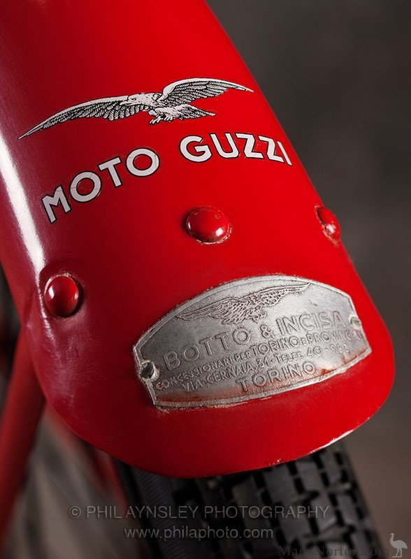 Moto-Guzzi-1946c-Motoleggera-220.jpg