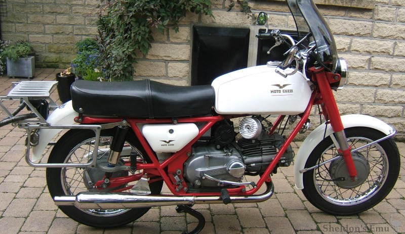 Moto-Guzzi-1972-Nuovo-Falcone.jpg