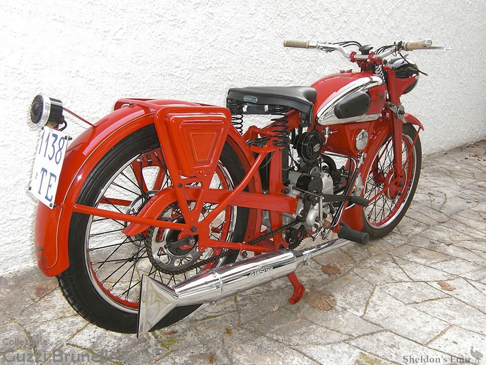Moto-Guzzi-1937-PLS250-MGF-03.jpg