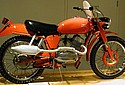 Moto-Guzzi-1966-Stornello-125.jpg