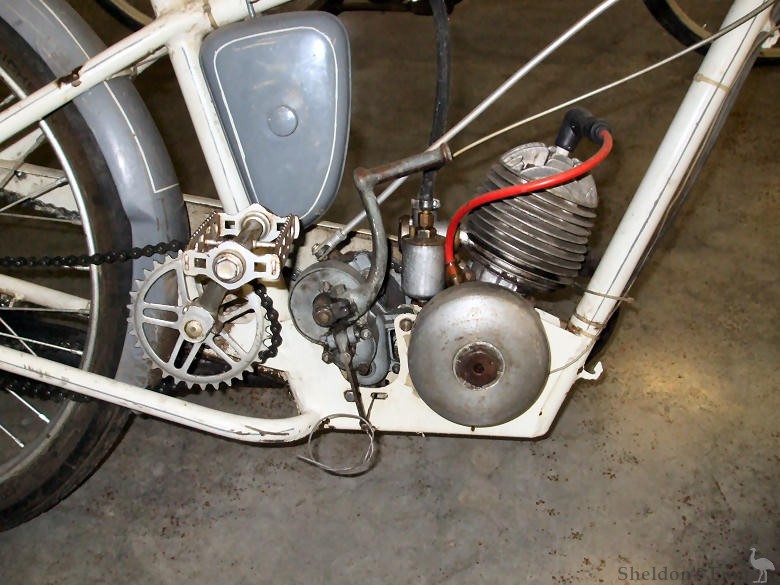 Motobecane-1947-Poney-50-Motor.jpg