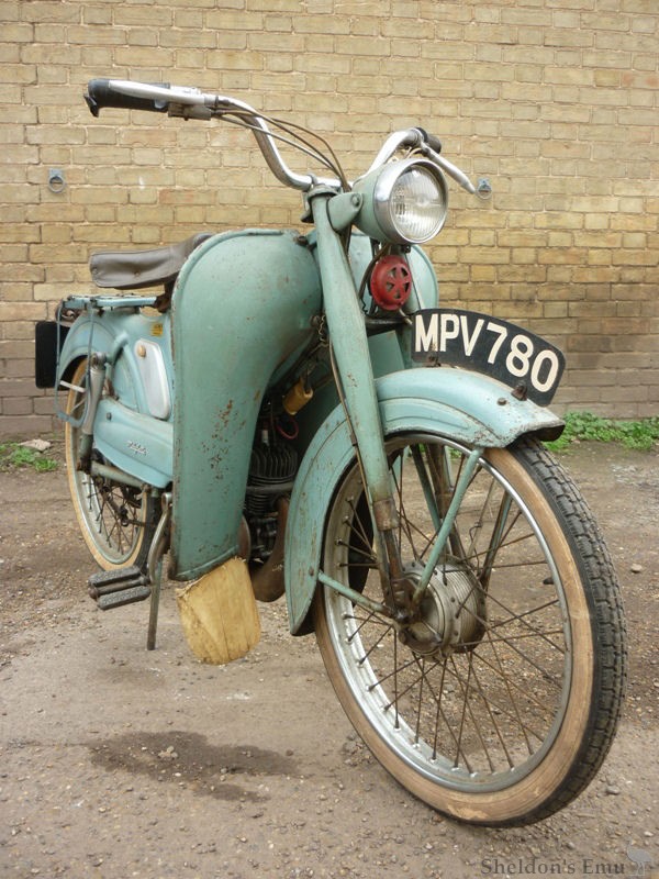 Motobecane-1961-Mobylette-49cc-AT-012.jpg