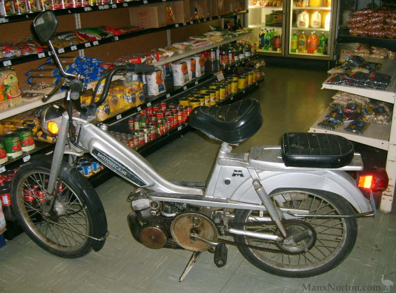 Motobecane-1980-Moped-lhs.jpg