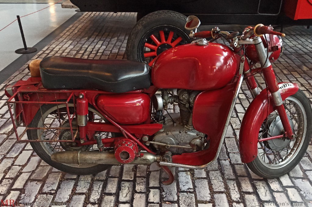 Ducati-1962-175TS-TSM-MSi.jpg