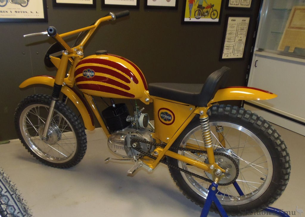 Mymsa-1961-Z-61-Cabra-74cc-Wpa-01.jpg