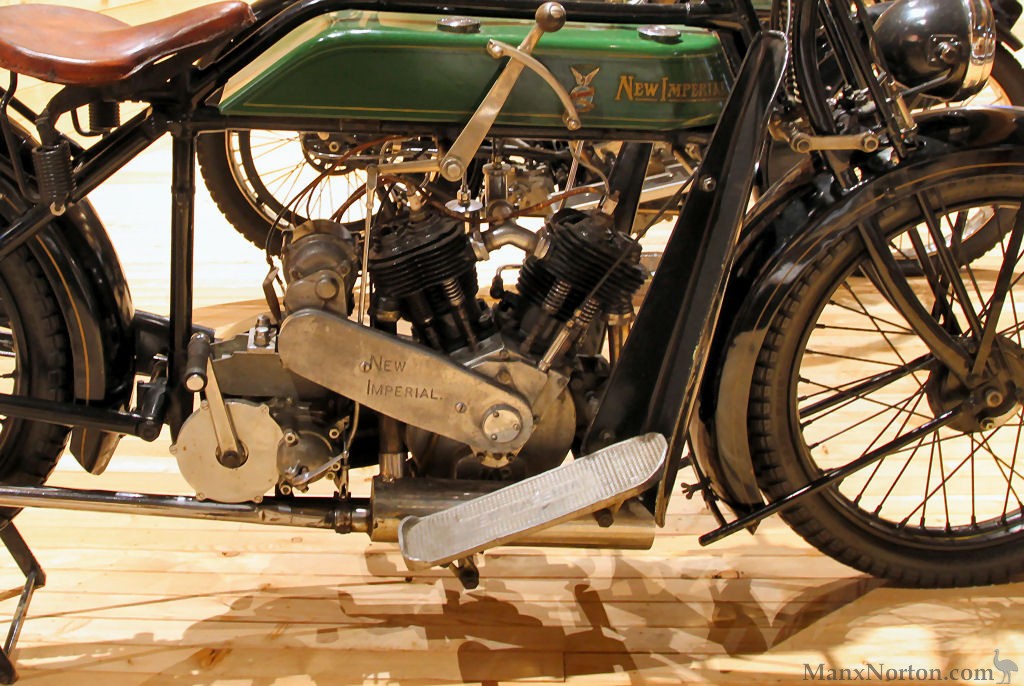 New-Imperial-1923-1000cc-TMu-PMi-01.jpg