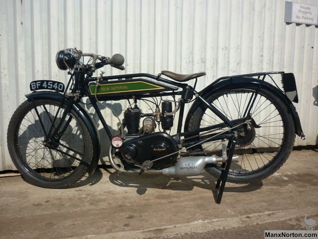 New-Imperial-1925-300cc-4597-01.jpg