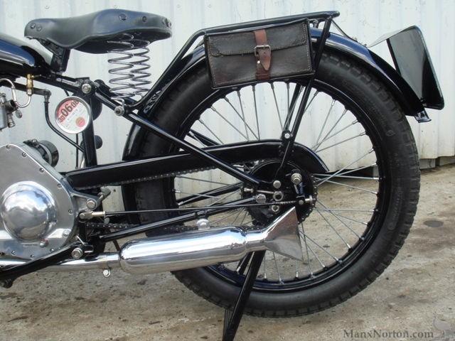 New-Imperial-1934-150cc-4275-06.jpg