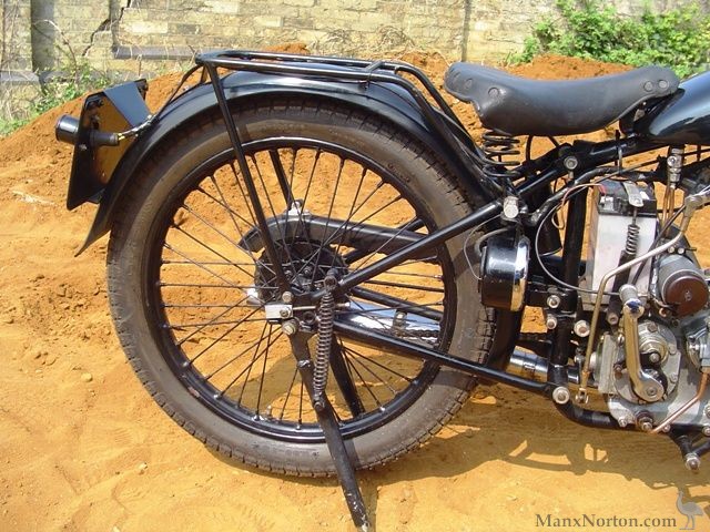 New-Imperial-1937-150cc-3902-11.jpg