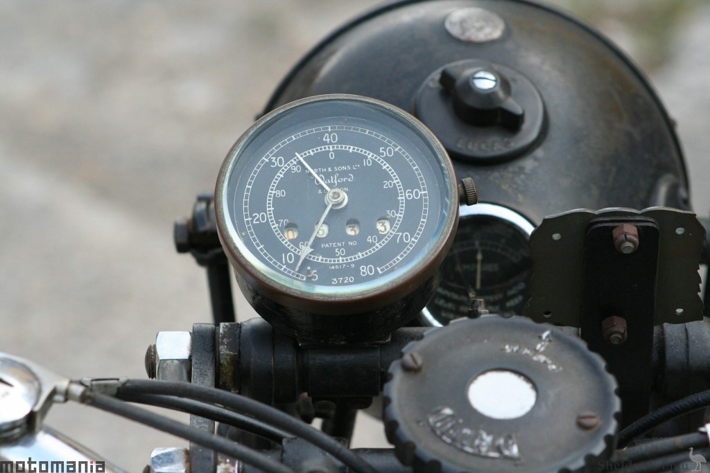Norton-1930-16H-500cc-Motomania-7.jpg
