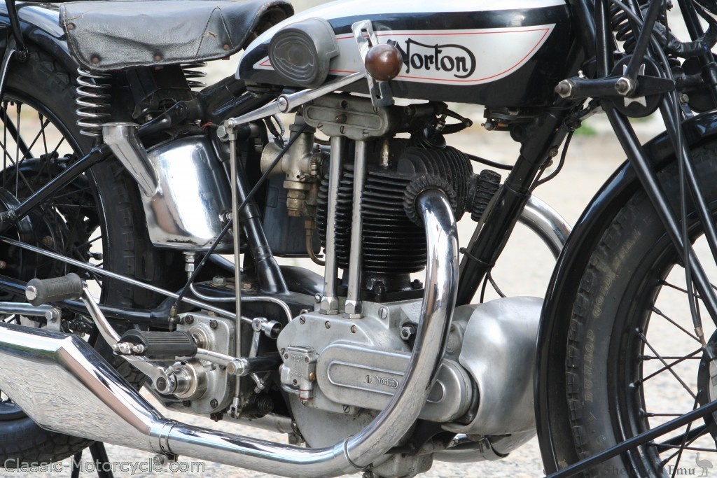 Norton-1930-Model-20-500cc-Moma-03.jpg