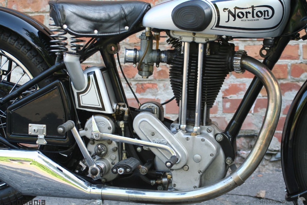 Norton-1932-Model-19-Motomania-9.jpg