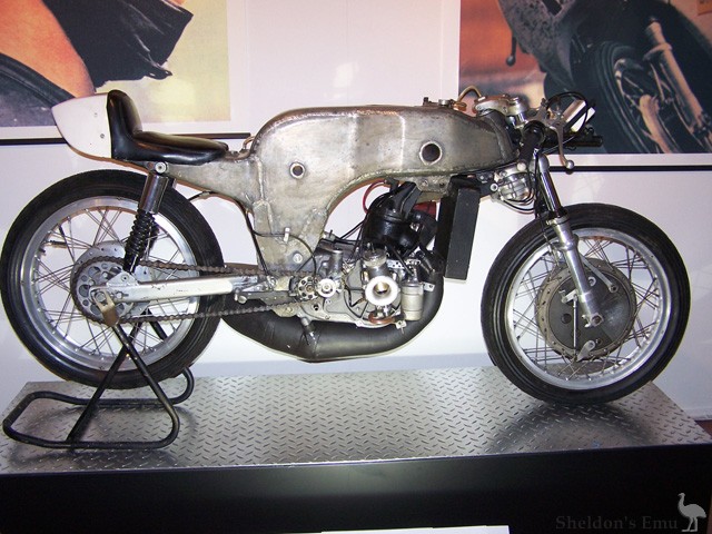 Ossa-1969-250cc-Roadracer-Mtc.jpg