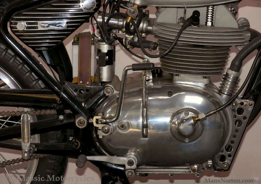 Parilla-1960-GS250-3-Engine-R-Side-NZM.jpg
