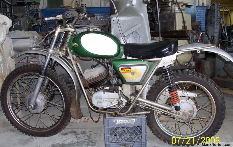 Penton-six-day-125cc-1969.jpg