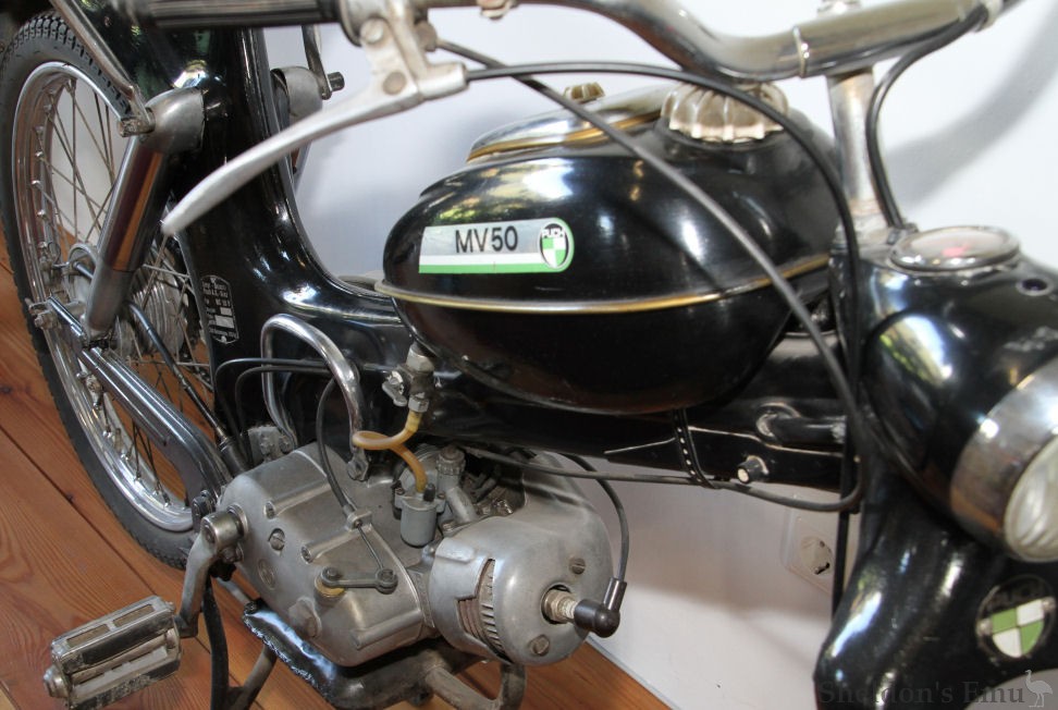 Puch-1977-MV50-VFa-PMi.jpg
