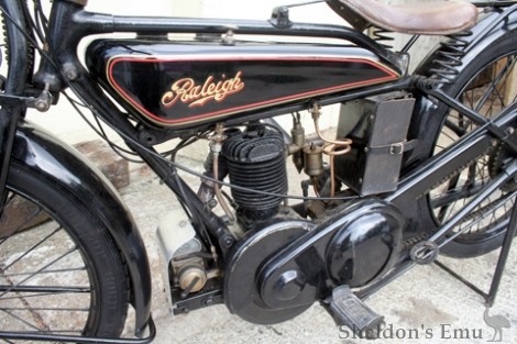 Raleigh-1927-Model-14-248cc-SV-3.jpg