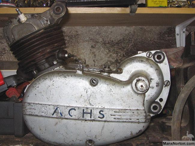 Rixe-Moped-Sachs-Engine-1940s.jpg
