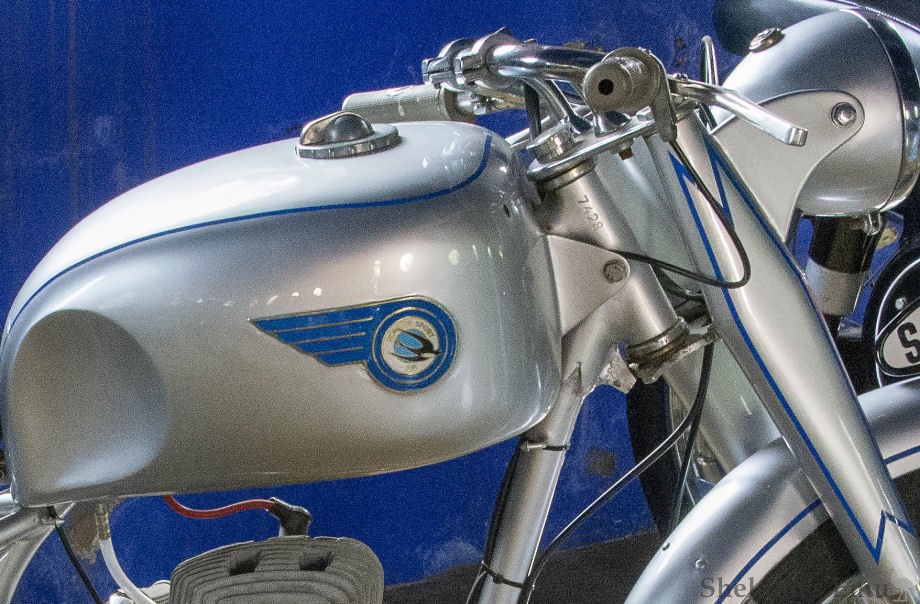 Rondine-1957-Sport-125cc-MuH-MRi-02.jpg