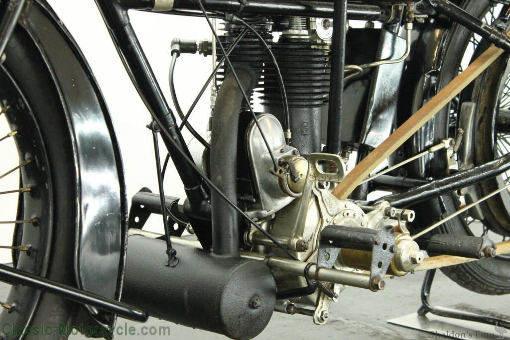 Rudge-1920-TT-500-CMAT-9.jpg