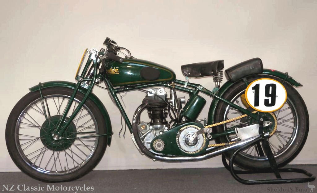 Rudge-1930-Ulster-Green-NZM-02.jpg
